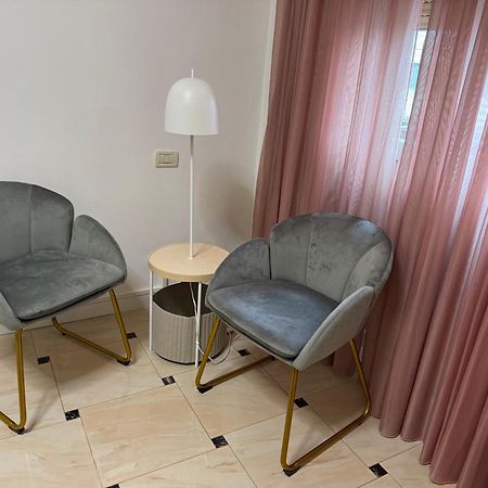 Riva Dei Fiori Διαμέρισμα Βιαρέτζιο Εξωτερικό φωτογραφία