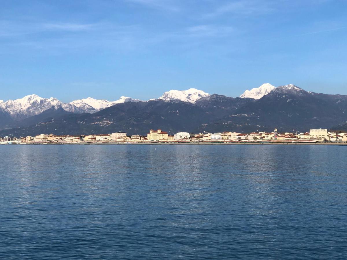 Riva Dei Fiori Διαμέρισμα Βιαρέτζιο Εξωτερικό φωτογραφία
